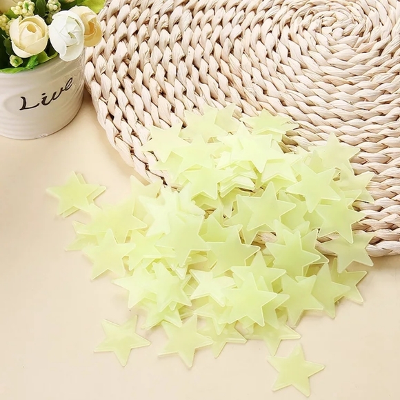Luminous Fluorescent 50pcs Stars Glow Wall Sticker - Picture 2 of 2